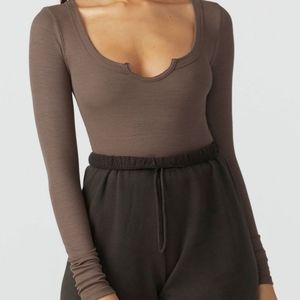 JOAH BROWN MY MAIN HENLEY MAUVE LONG SLEEVE TOP SZ S/M NWT